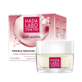 La crema de día antiedad HADA LABO TOKYO penetra en la piel en segundos y proporciona una hidratación profunda e intensa.